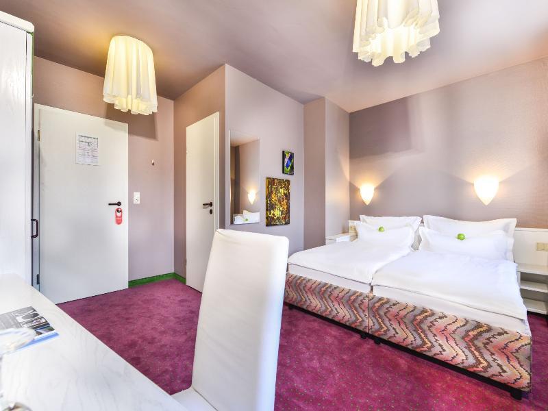 Airport Hotel By The New Yorker Köln Dış mekan fotoğraf