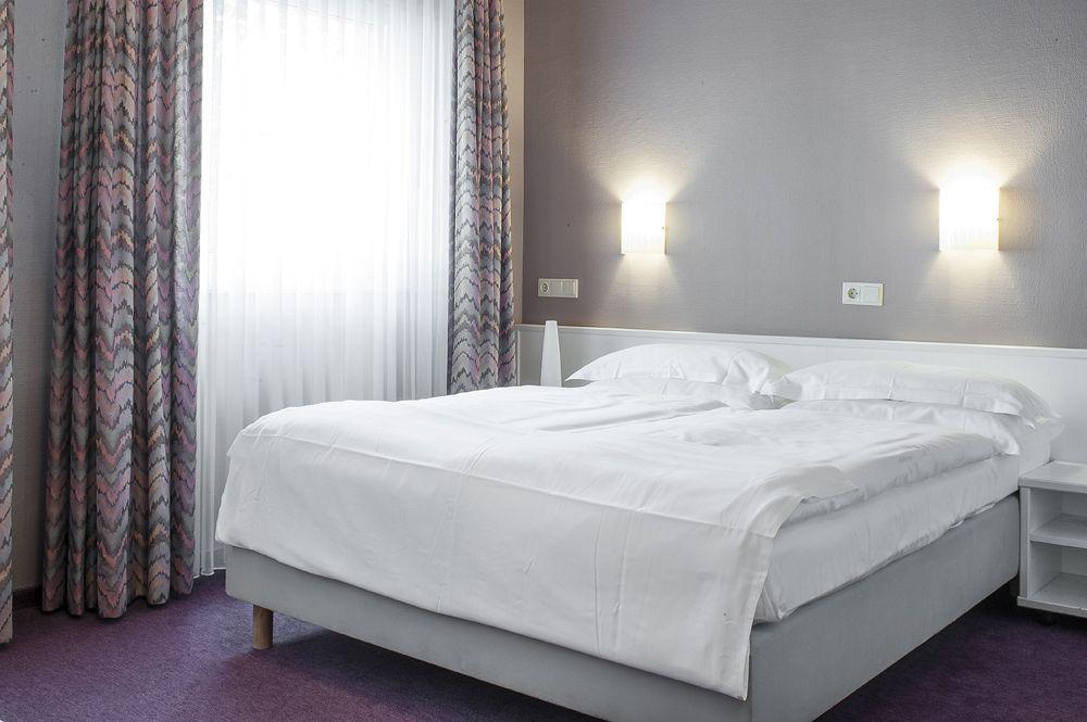 Airport Hotel By The New Yorker Köln Dış mekan fotoğraf